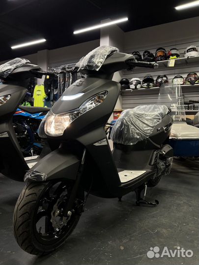 Купить Скутер Peugeot Kisbee 50 Черный