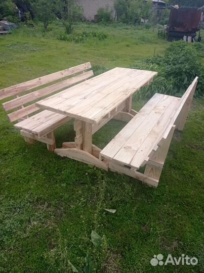 Садовый стол и стулья