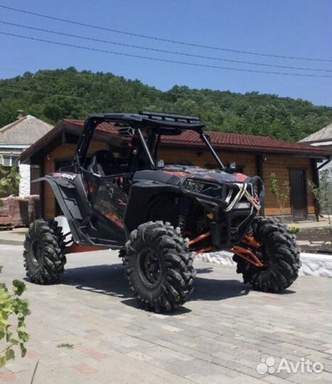Багги Polaris RZR 1000