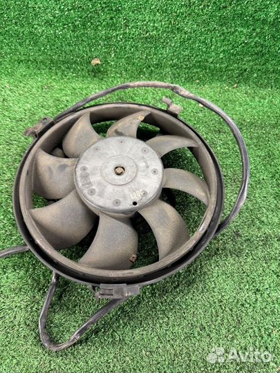 Вентилятор охлаждения Volkswagen Passat B5