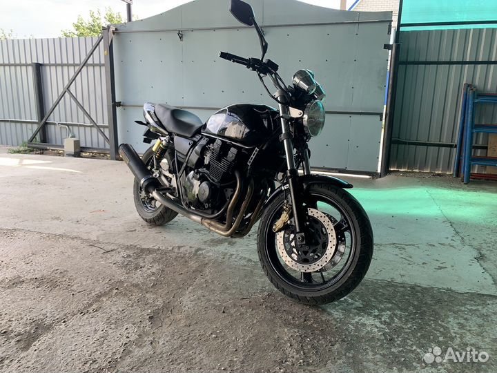 Yamaha XJR 400