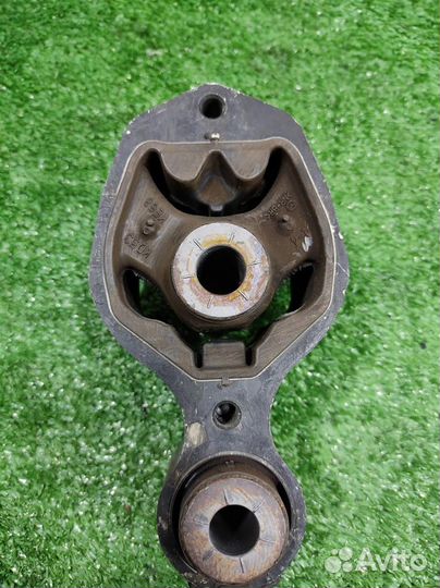 Опора (подушка) двигателя задняя Mazda CX-5 (KE)