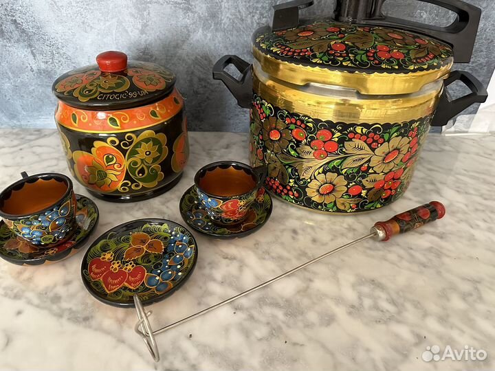 Скороварка, бочонок, чашка чайная хохлома
