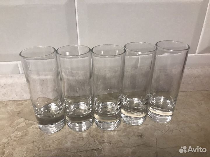 Рюмки стопки с пулей и современные