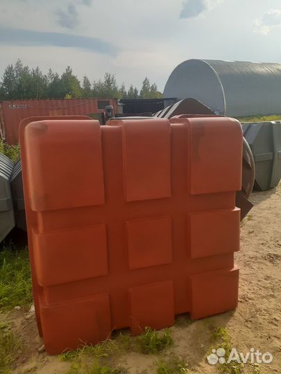 Емкость для воды 1м.куб