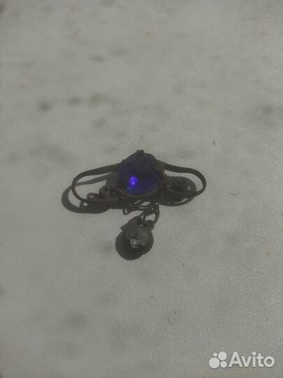 Брошка старинная, булавка на месте, без потерь