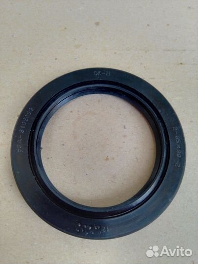 Сальник задней ступицы Газ 65х90х10, Уралэластомер