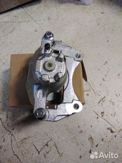 Суппорт тормозной mitsubishi asx outlander cw прав