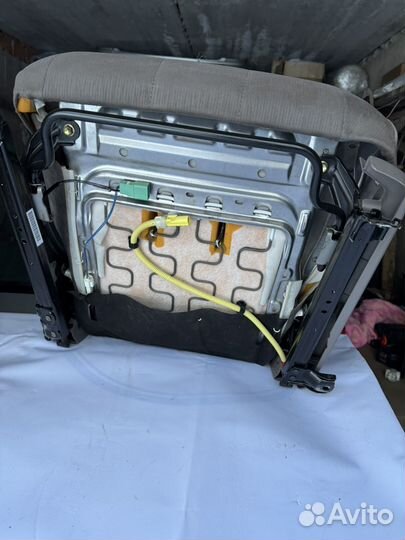 Передние сидения тойота креста, марк, чайзер 100