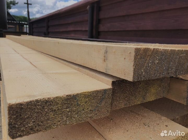 Доски лиственницы камерной сушки 25x160 мм, высока