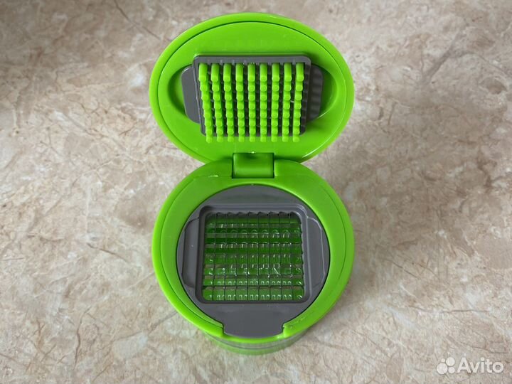 Чеснокодавилка