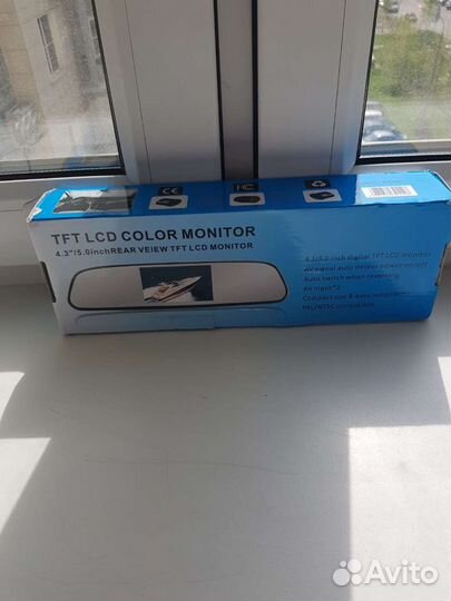 Автомобильное зеркало с камерой заднего вида