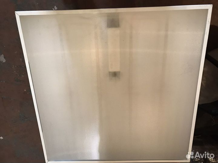 Светодиодный светильник потолочный для армстронг