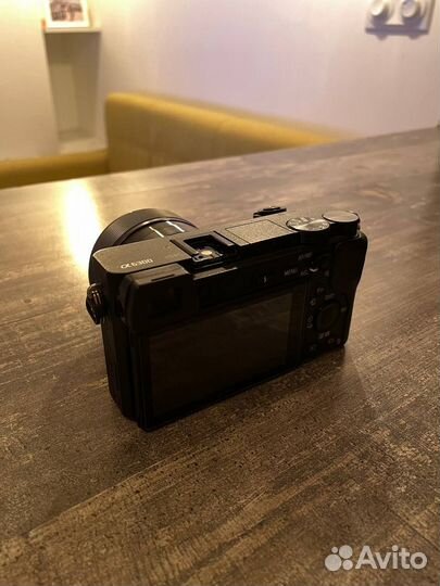 Фотоаппарат sony a6300 + sony 35 mm 1.8 + 16-50 mm