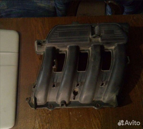 Впускной коллектор на ларгус