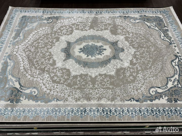 Ковер новый 2х2.9