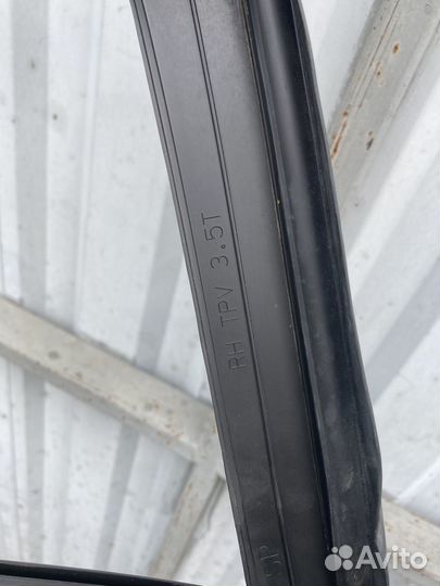 Уплотнитель стекла задний правый opel mokka