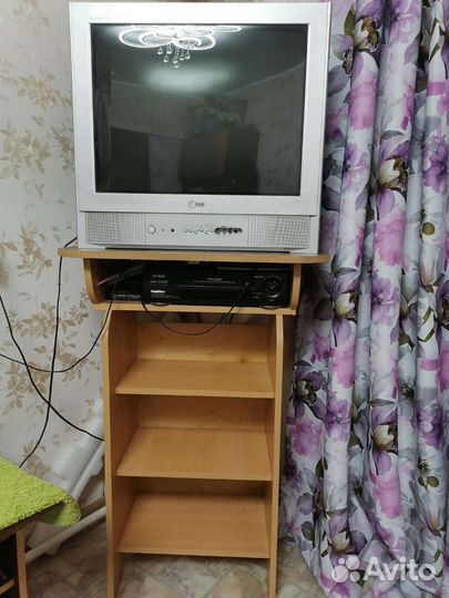 Тумба под телевизор