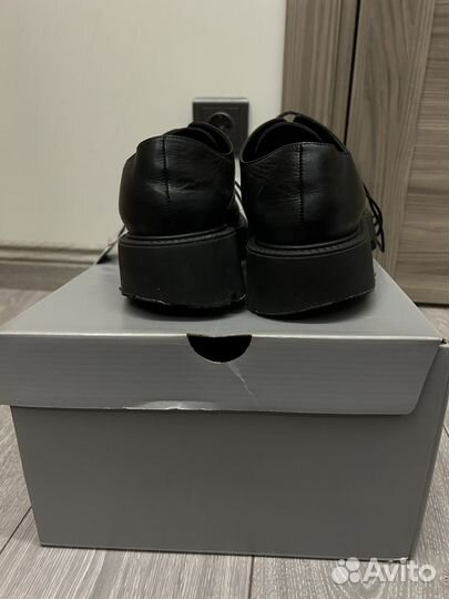 Balenciaga rhino