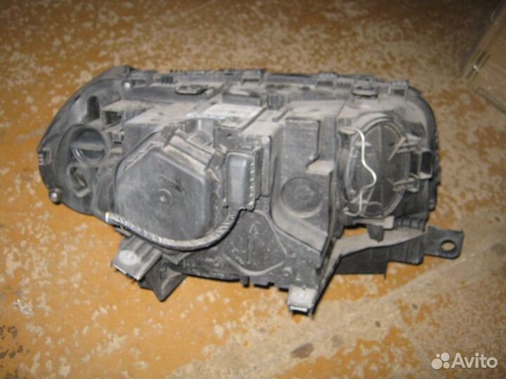 Фара левая BMW X3 E83