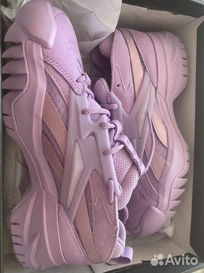 Кроссовки женские кожаные 39 размер