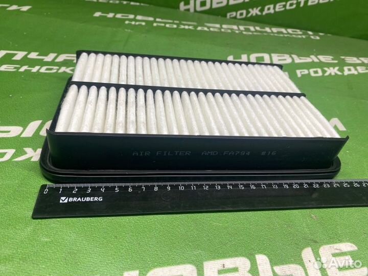 Воздушный фильтр двигателя Toyota Corolla 100 1998