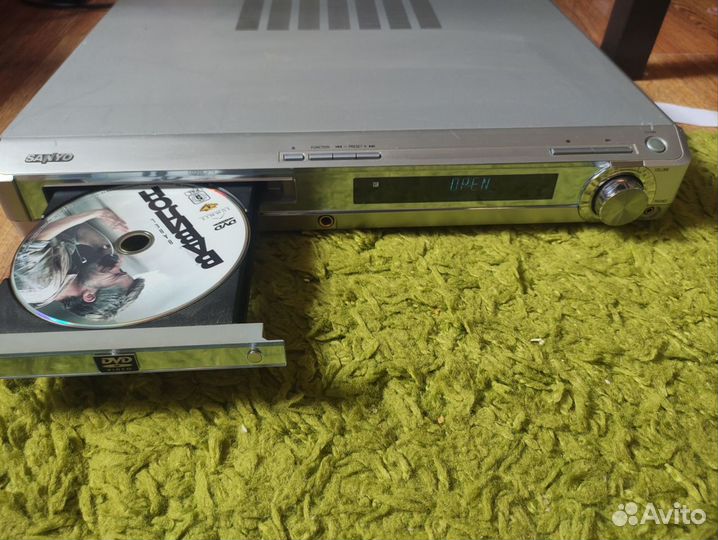 DVD плеер. Sanyo jcx-ts765kr