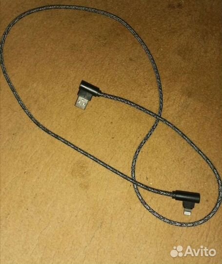 Зарядка на iPhone шнур