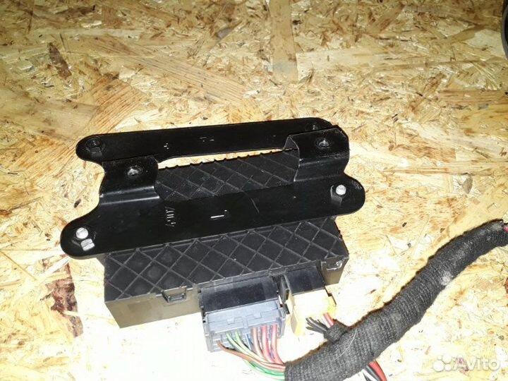 Блок управления моторчиком сдвижной двери Mercedes