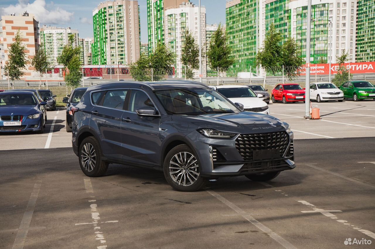Jetour X70 Plus 1.6 AMT, 2026