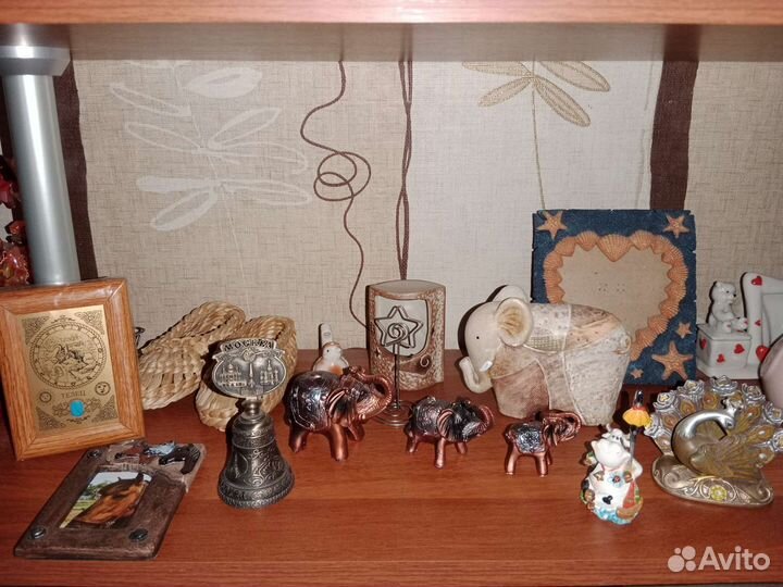 Сувениры, статуэтки разные
