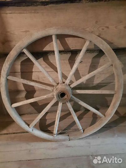 Колесо деревянное от телеги