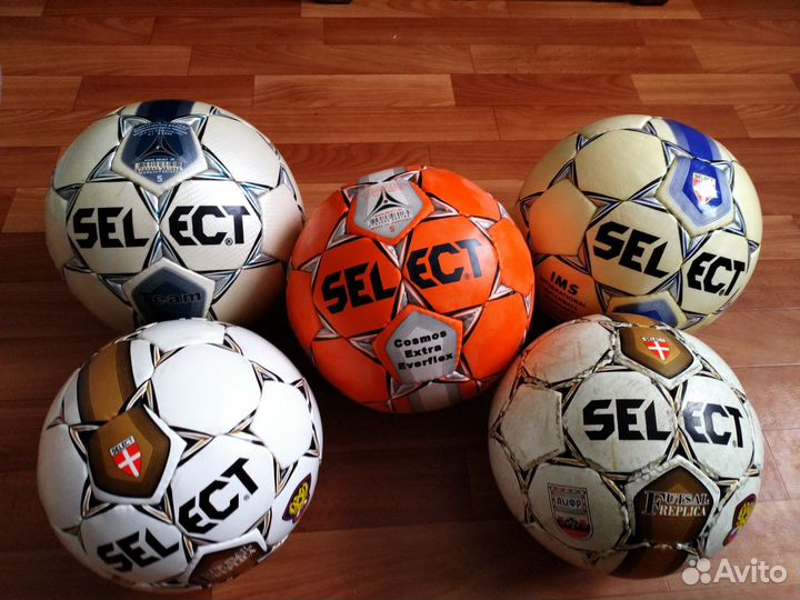 Футбольные мячи