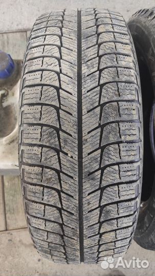 Michelin X-Ice 3 205/60 R16