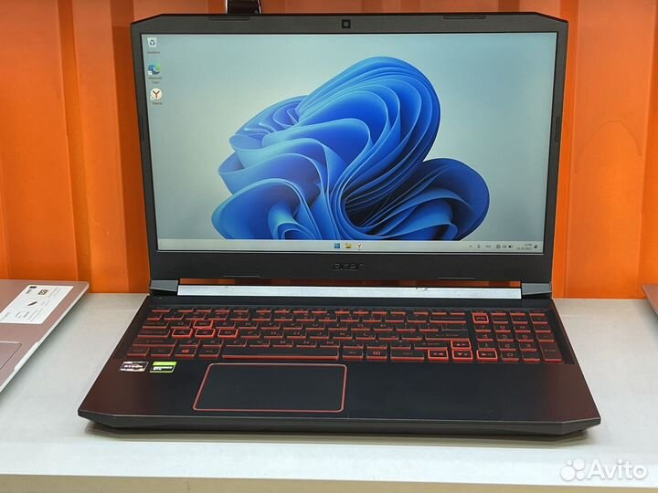 Acer nitro 5 16/256 ryzen 5 gtx 1650ti