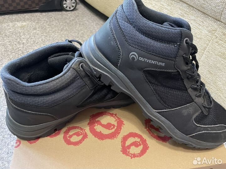 Ботинки кроссовки демисезонные размер 40