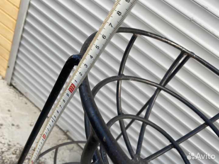 Подставка для цветов, цветочник