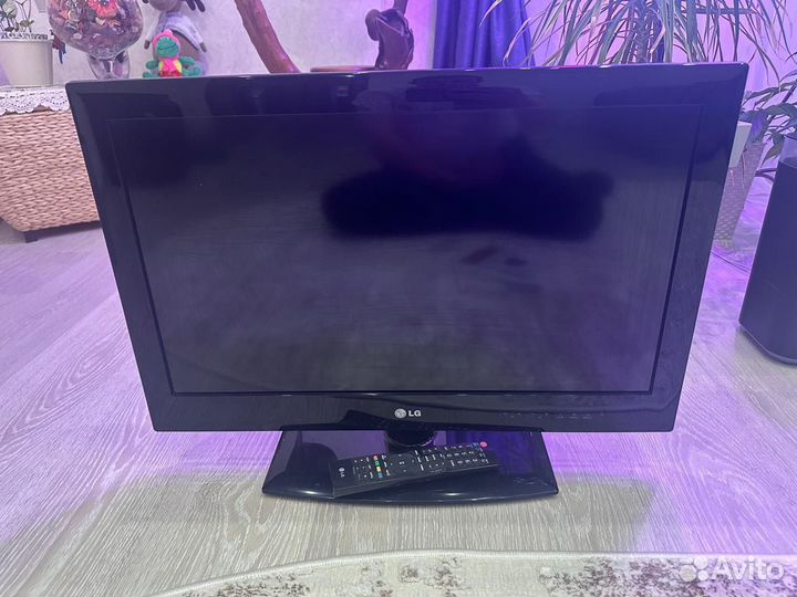 Телевизор lg SMART tv