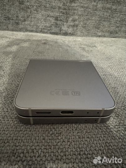 Samsung Galaxy Z Flip 6, 12/512 ГБ