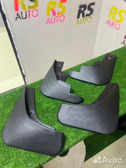 Брызговик Mazda Mazda 3 BK 2003-2009