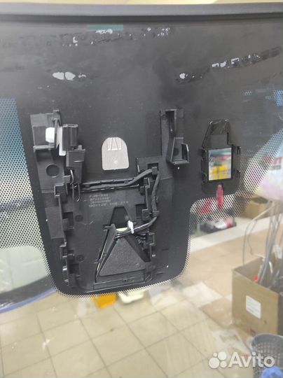 Стекло лобовое с обогревом Toyota Camry v70