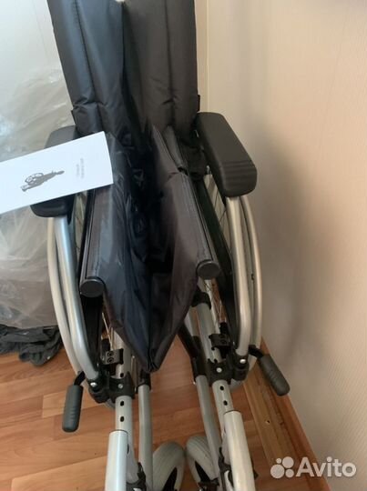 Кресло коляска для инвалидов новая