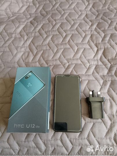 HTC U12 life, 3/64 ГБ