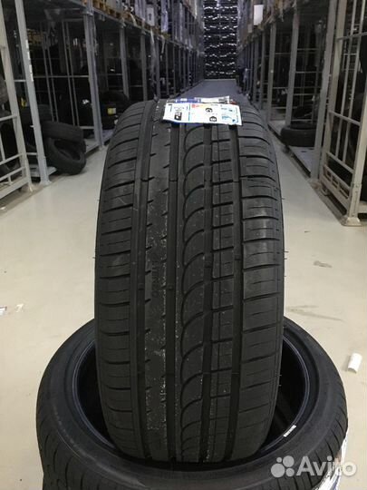 Altenzo Sports Comforter 275/35 R20 102W