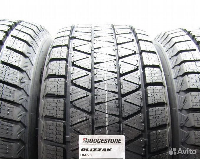 Bridgestone Blizzak DM-V3 235/70 R16 106S