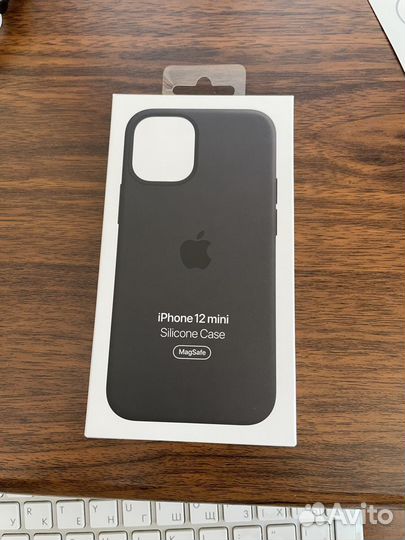 Оригинальный силиконовый чехол для iPhone 12 Mini