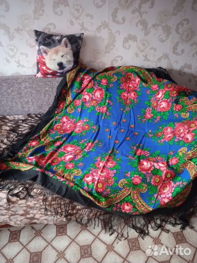 Павловопосадский шерстяной платок