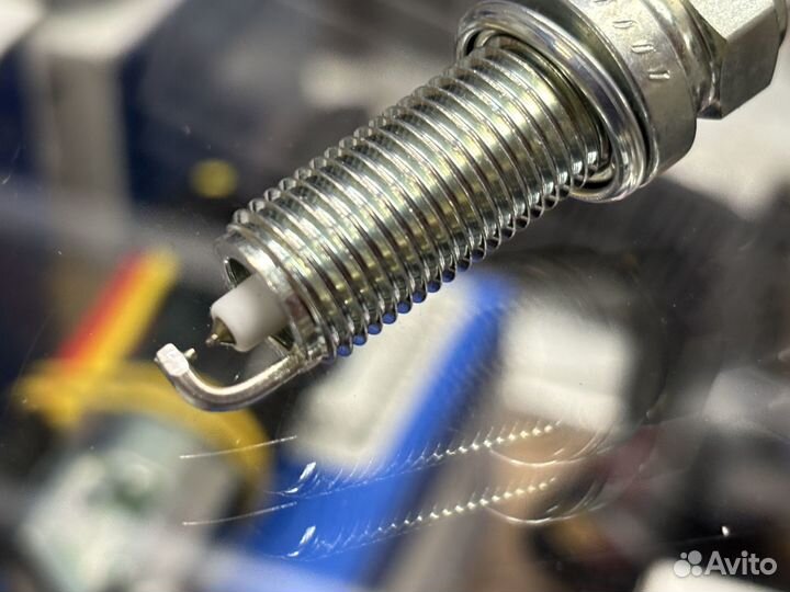 Свеча зажигания Nissan 22401-CK81B