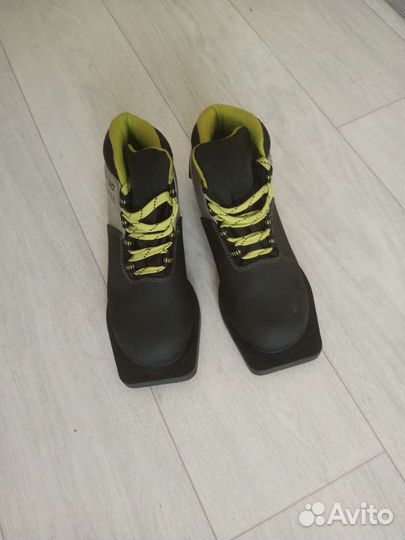 Беговые лыжи