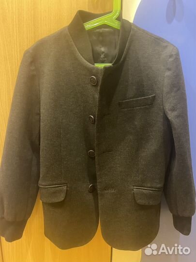 Пиджак-бомбер на мальчика 128р в школу